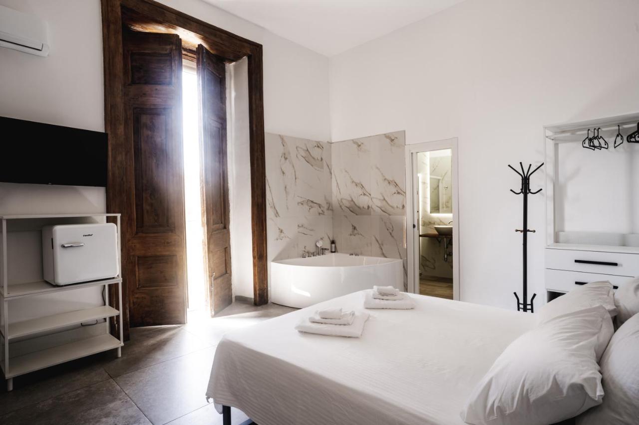 La Bella Vita Luxury Apartament And Travel Solution Naples Exterior photo