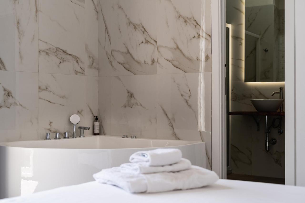 La Bella Vita Luxury Apartament And Travel Solution Naples Exterior photo