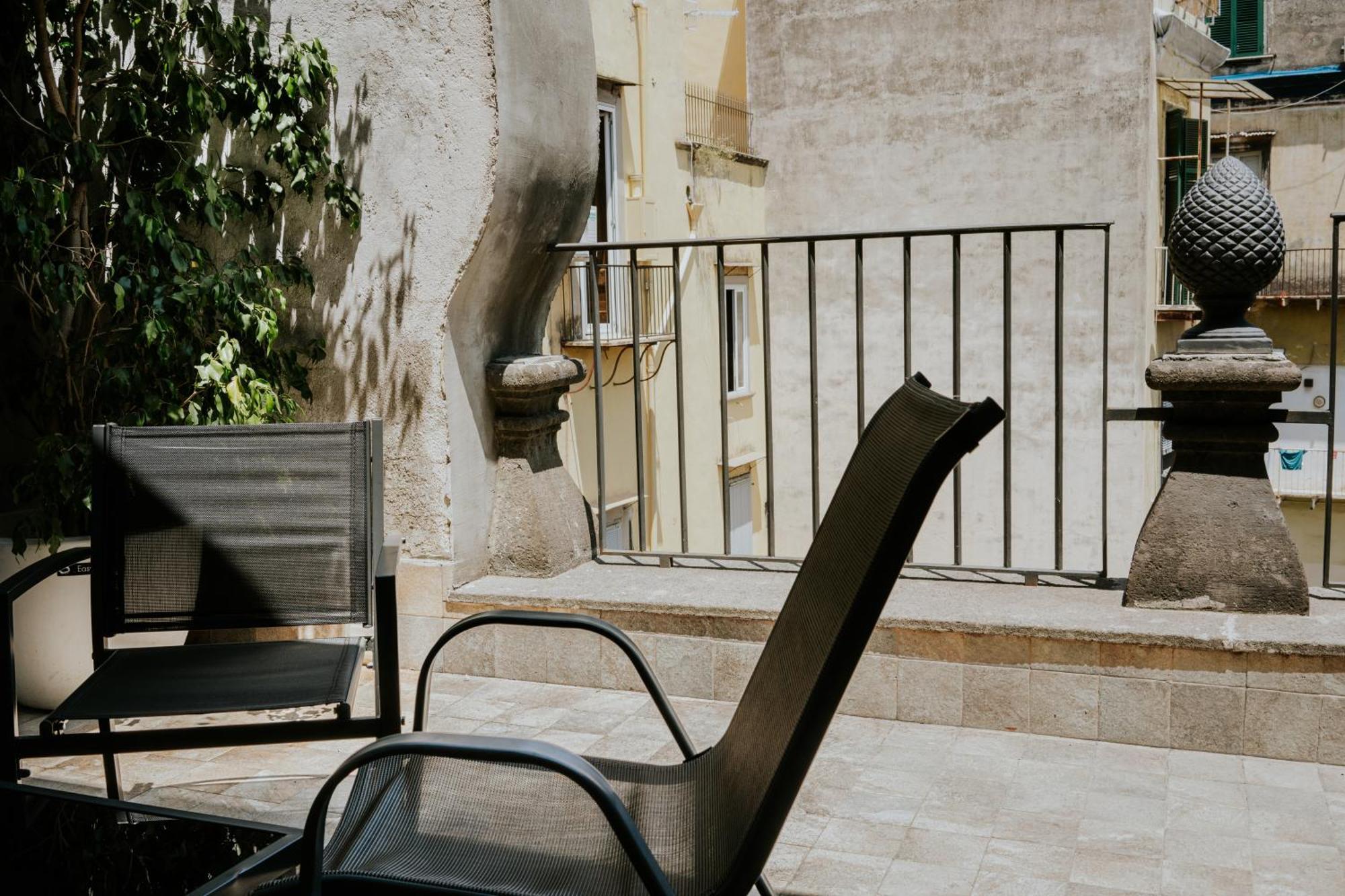 La Bella Vita Luxury Apartament And Travel Solution Naples Exterior photo